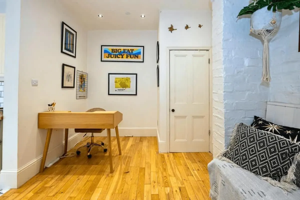 New West Didsbury Apartment Manchester United Kingdom